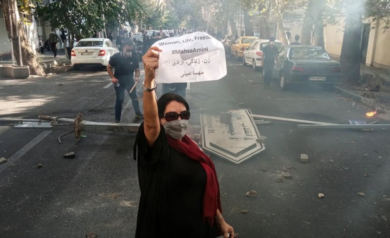 İran'da protestolarda kan dökülüyor: Ölüler ve yaralılar var