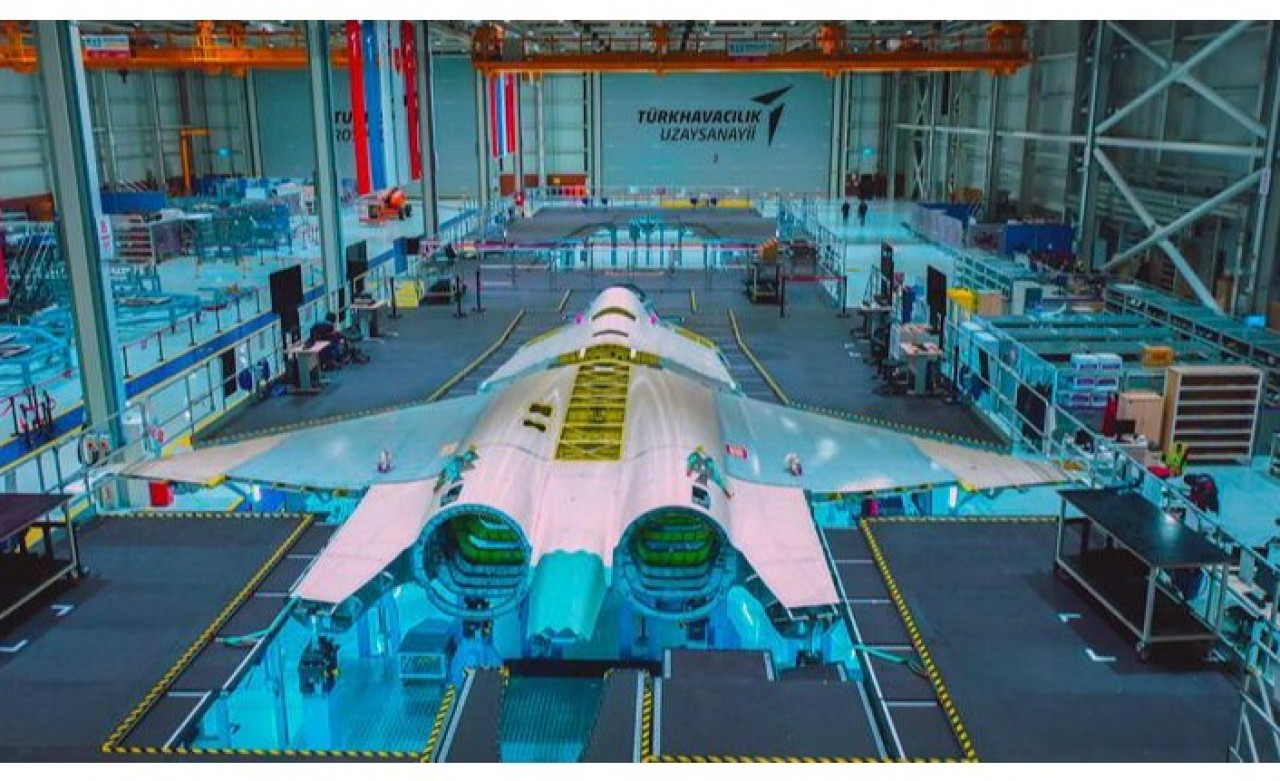 İsmail Demir'den MMU paylaşımı: Uçağımız son montaj hattına girdi! Kritik bir aşamayı daha geride bıraktık