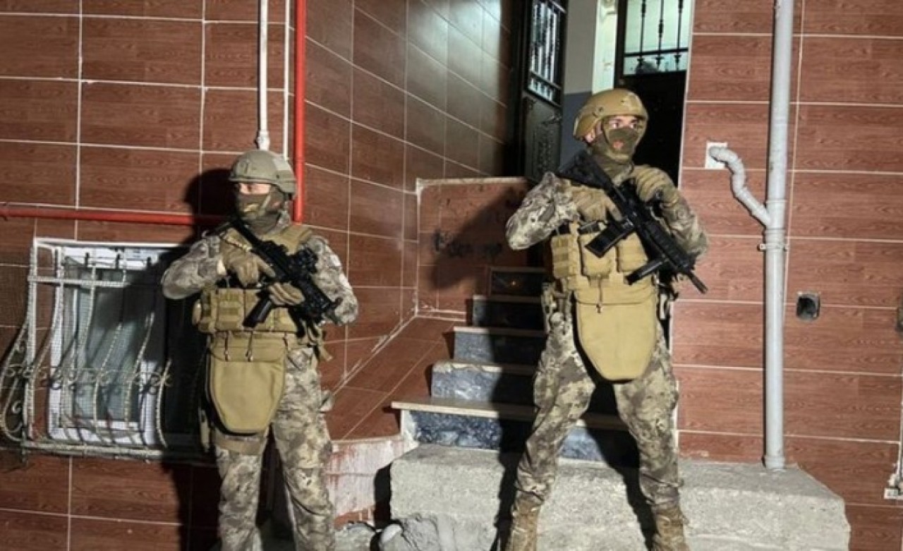 İstanbul merkezli 11 ilde siber dolandırıcılık operasyonu