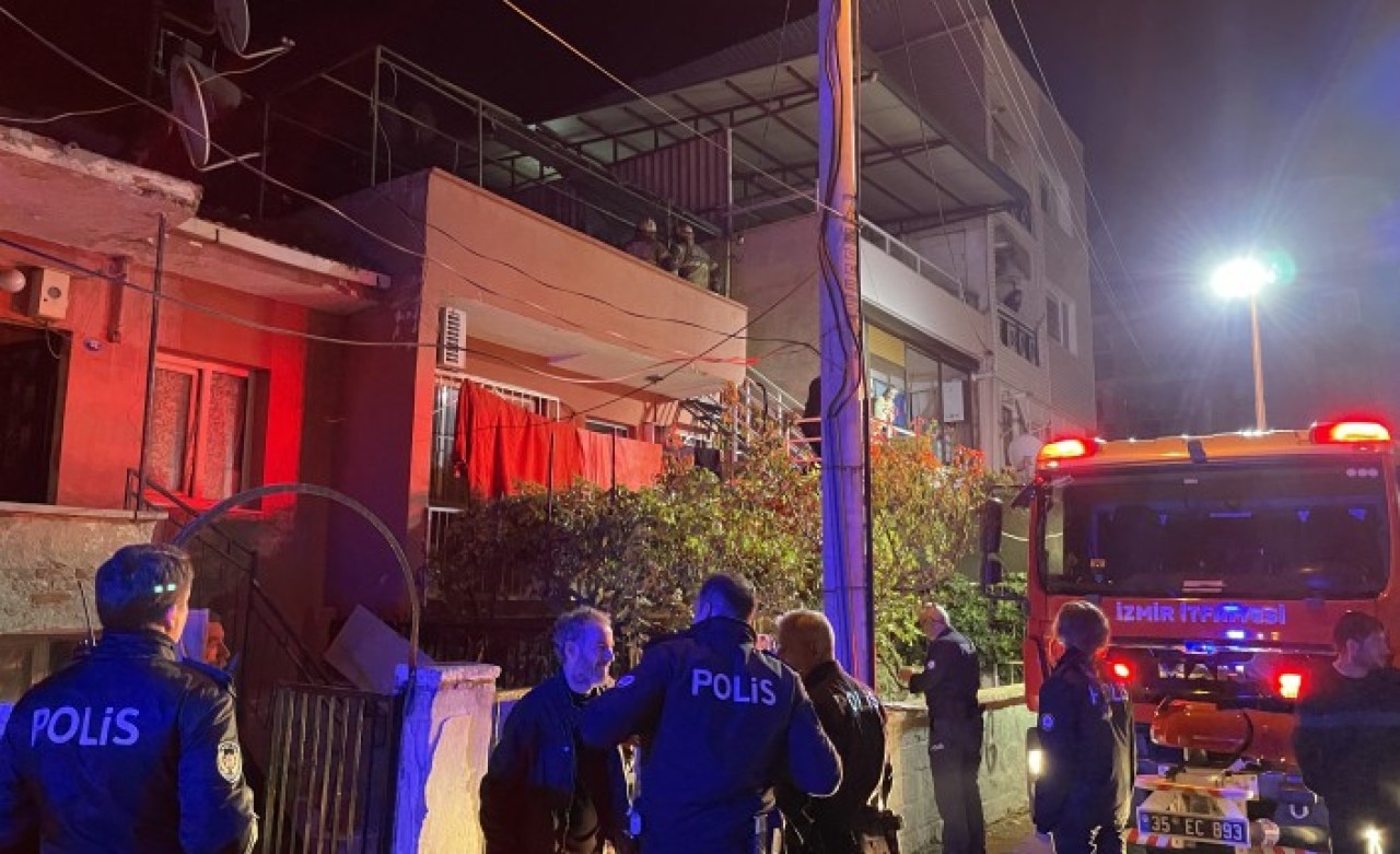 İzmir Buca'da evde çıkan yangında Muhammed Acem Budak öldü
