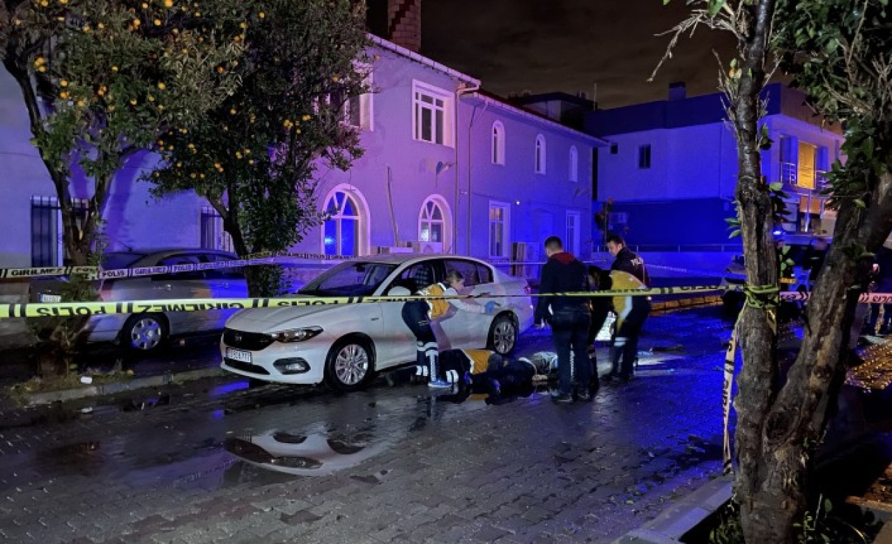 İzmir'de silahlı kavga: Mustafa Aksu ve Mutlu Aksu öldü