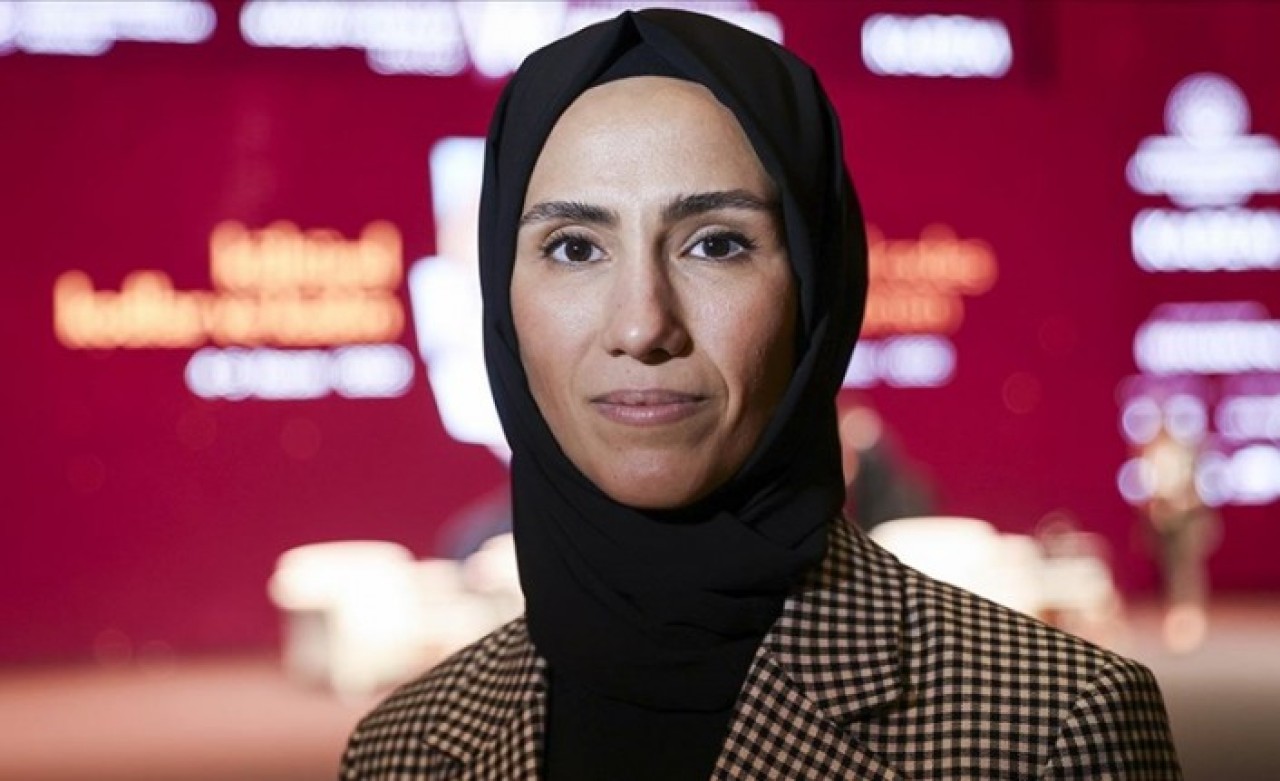 KADEM Vakfı Mütevelli Heyeti Başkanı Bayraktar: Kadınlar küreselleşen kültürün,  modern dünyanın baskılarını da yaşıyor