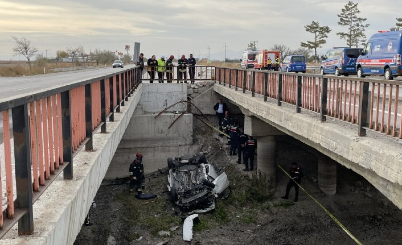 Konya'da kanala otomobil düştü: Mazlum Sarı,  Besime Sarı ve Şehribani Taş öldü