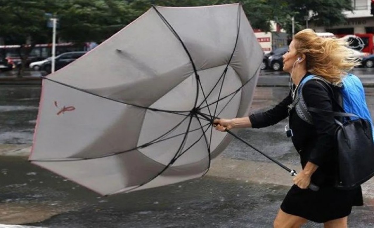 Okullara fırtına tatili