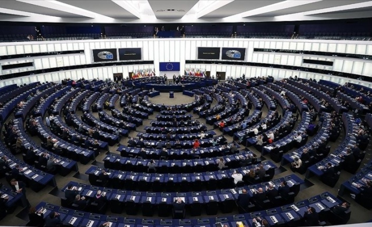 Rusya'yı "terör destekçisi" ilan eden Avrupa Parlamentosu siber saldırıya uğradı