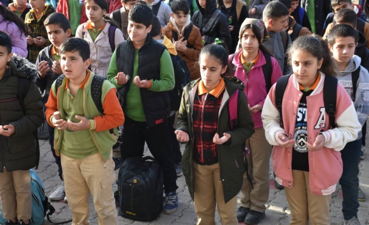 Şehit öğretmen Ayşenur Alkan Şırnak'taki okullarda törenle anıldı!