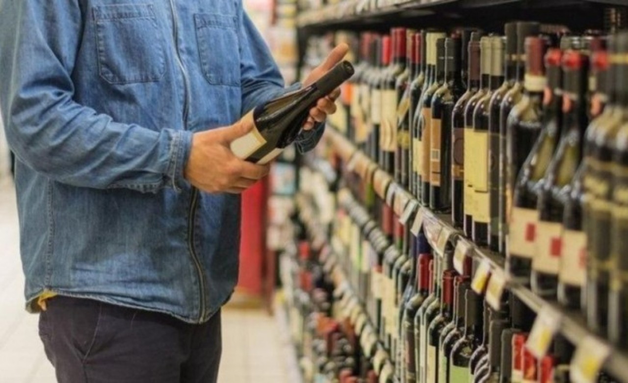 Sigara ve alkole yeni yasaklar geliyor