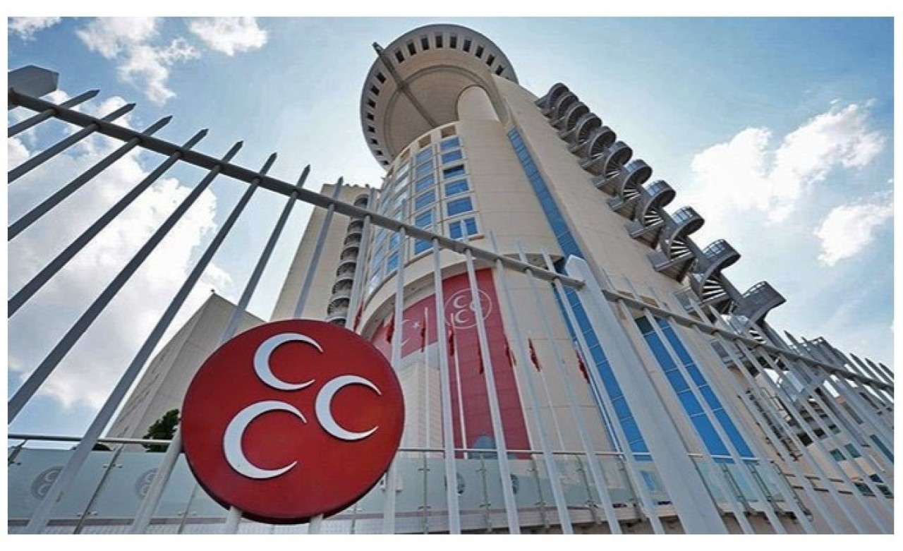 Son dakika: MHP'li vekiller İstiklal Caddesi'nde