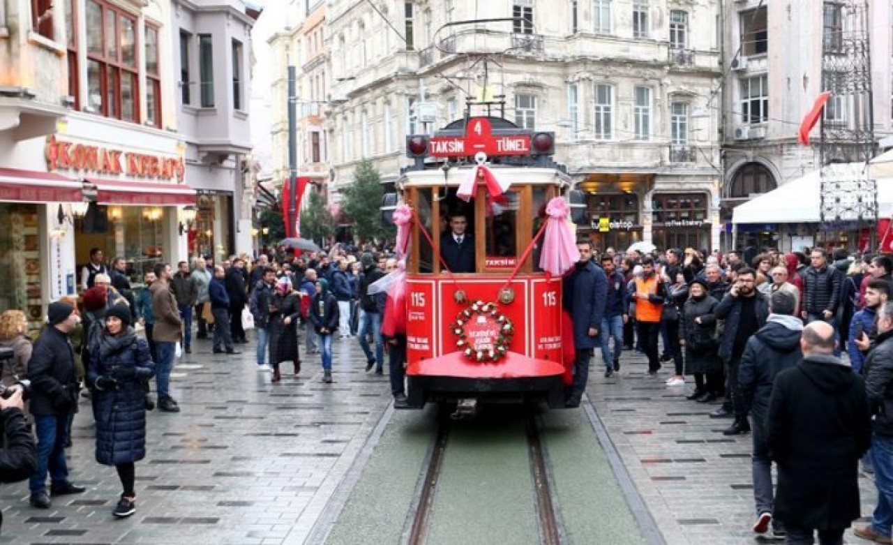 Türkiye'de 2021 yılında 2, 7 milyon kişi iller arasında göç etti