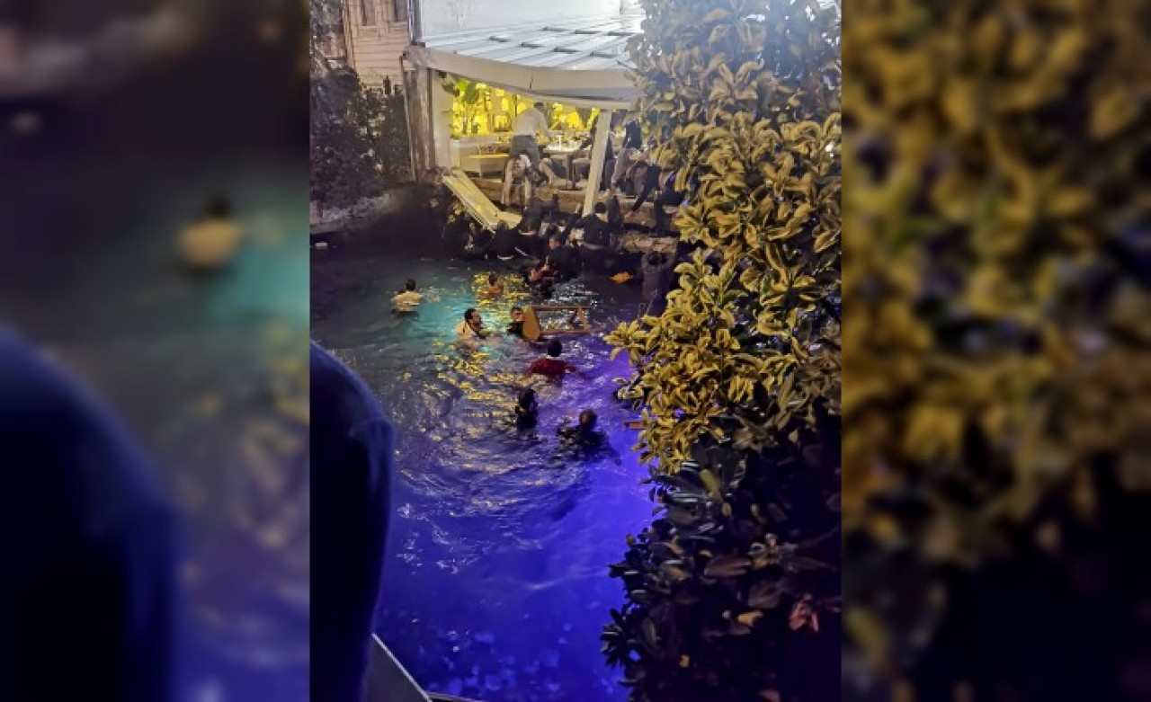 Bebek'te restoranın iskelesi çöktü: Yemek yiyenler denize düştü
