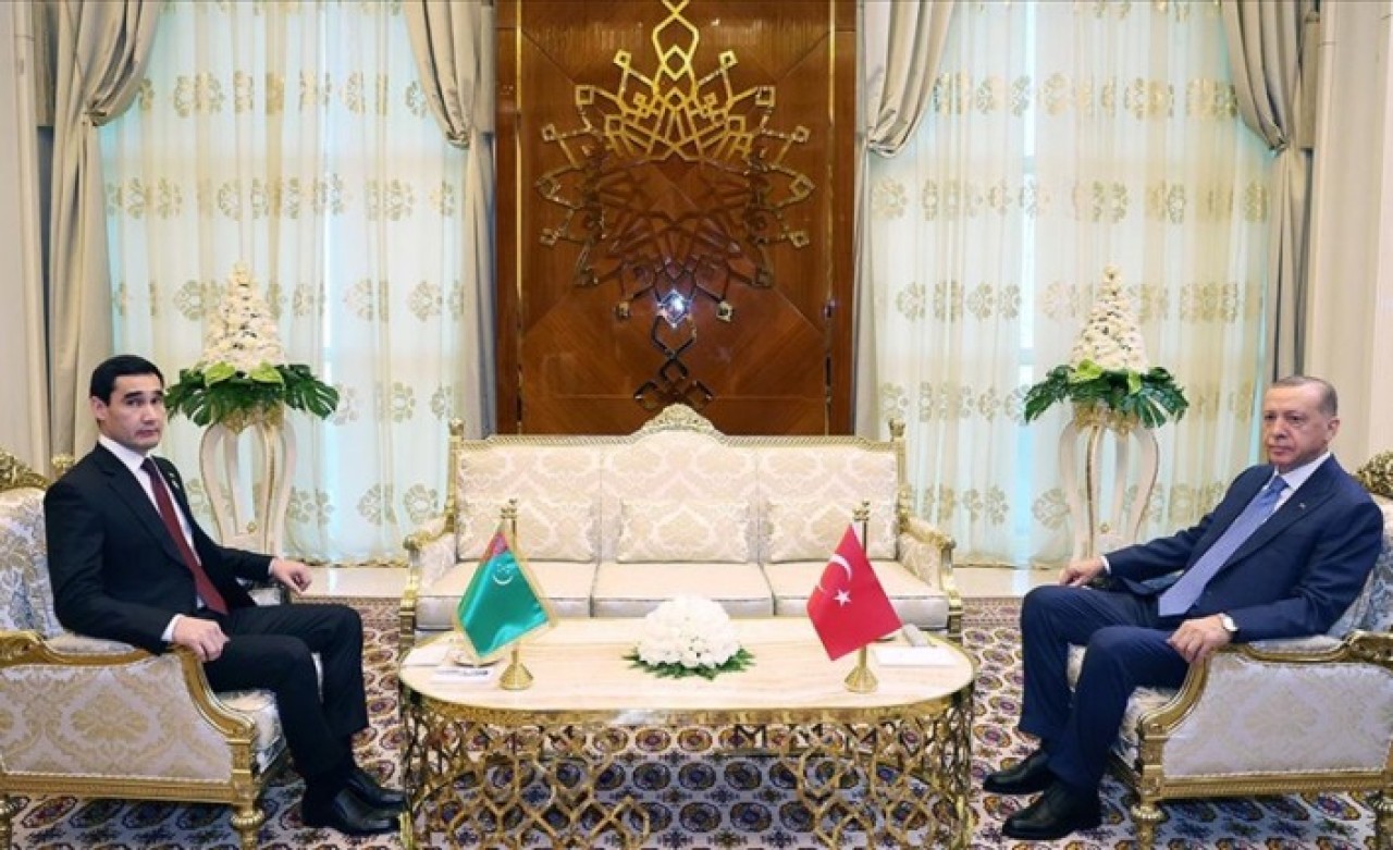 Büyük Asya buluşması: Erdoğan, Devlet Başkanı Berdimuhamedov ile görüştü