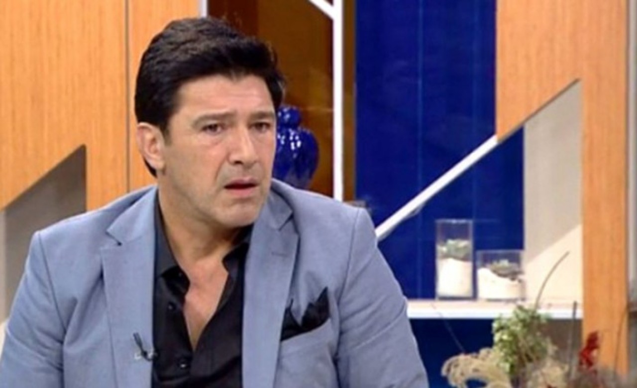 Günün komedisi: Kanal D'de milli piyangoyu eleştiren Hakan Ural patronun Demirören olduğu hatırlatılınca bakın nasıl çark etti