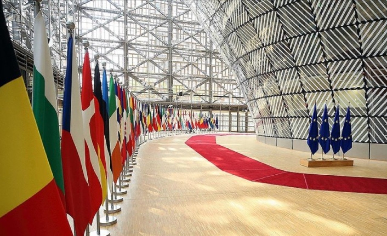 Macaristan'dan AB'nin Ukrayna'ya mali yardımına veto