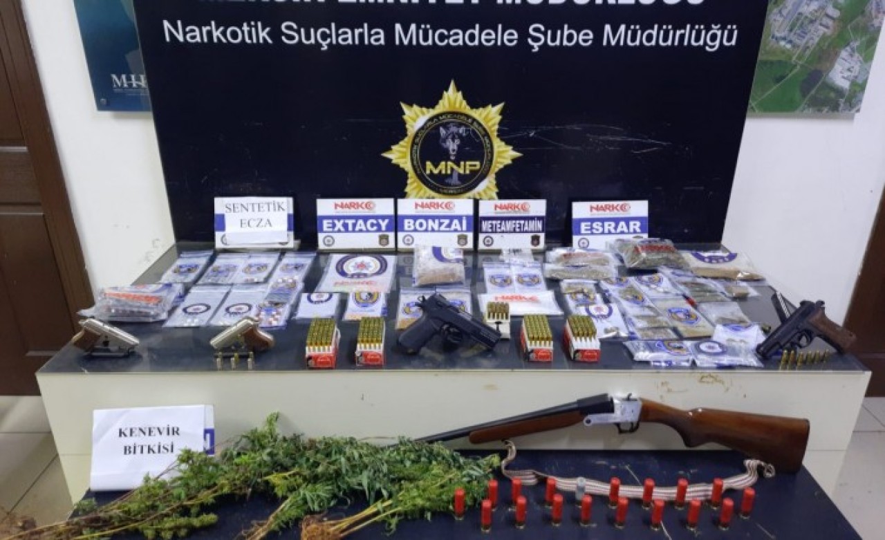 Mersin'de uyuşturucu operasyonunda 23 zanlı yakalandı