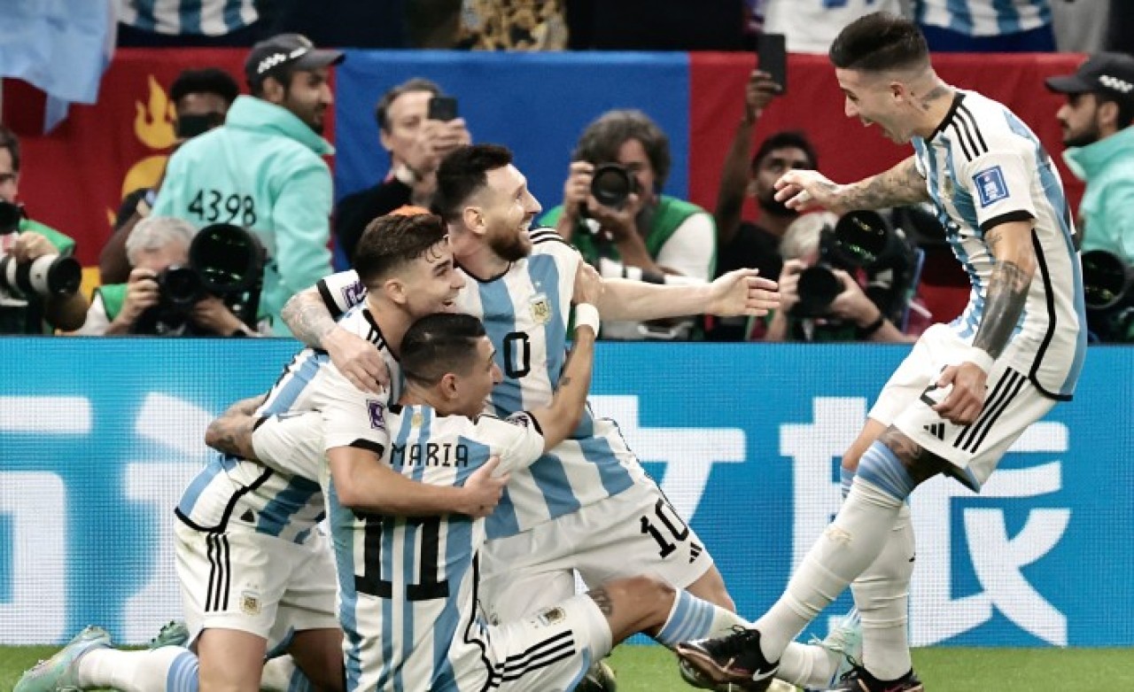 Messi'li Arjantin Dünya Şampiyonu: Mbappe'nin hat-trick'i Fransa'ya yetmedi