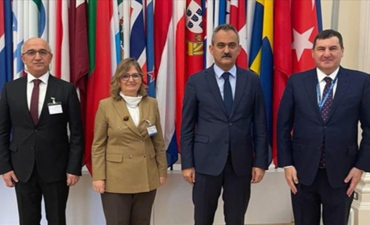 Milli Eğitim Bakanı Özer: Türkiye'de 1, 8 milyon öğrenci ücretsiz yemek desteğinden yararlanıyor