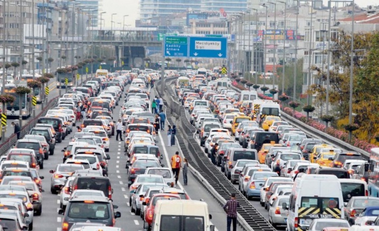 Milyonlarca araç sahibini ilgilendiriyor: Zorunlu trafik sigortasıyla ilgili flaş açıklama
