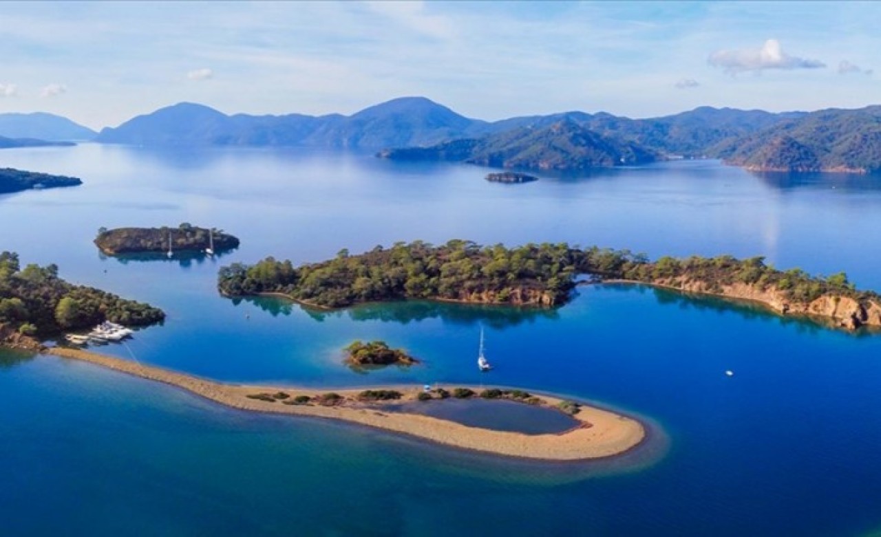 Muğla'nın mavi tur rotasındaki adalarının "kesin korunacak hassas alan" ilan edilmesi sevinçle karşılandı