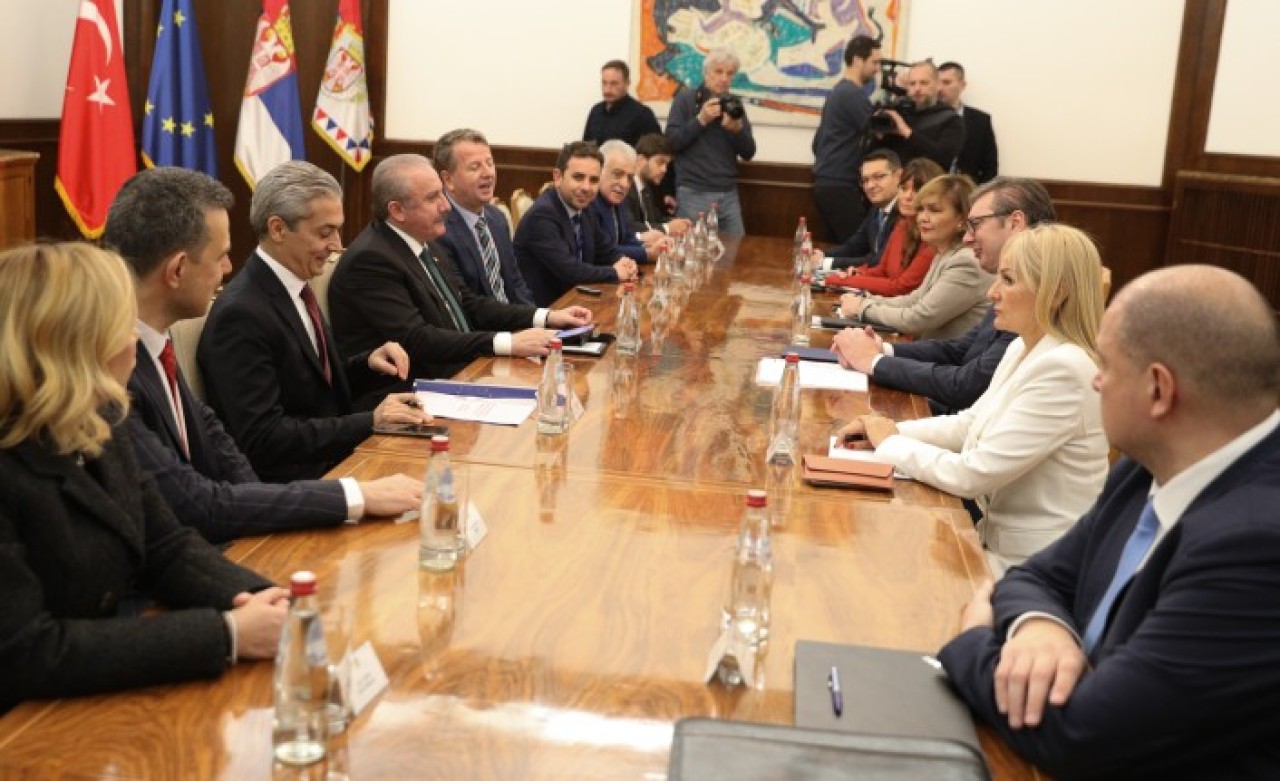 TBMM Başkanı Mustafa Şentop,  Sırbistan Cumhurbaşkanı Vuçiç ile bir araya geldi