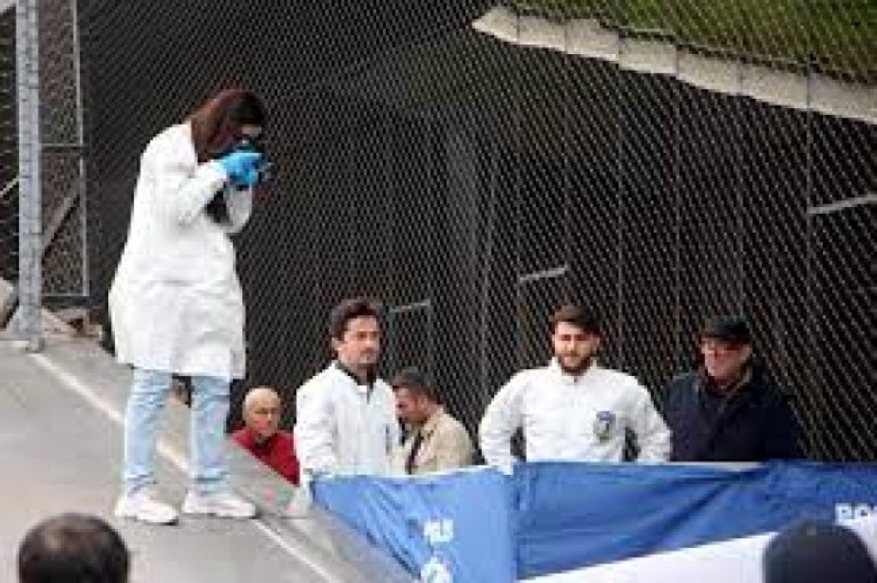 Şişli Belediyesi'nin çatısından düşen 18 yaşındaki Emine Sağlam öldü