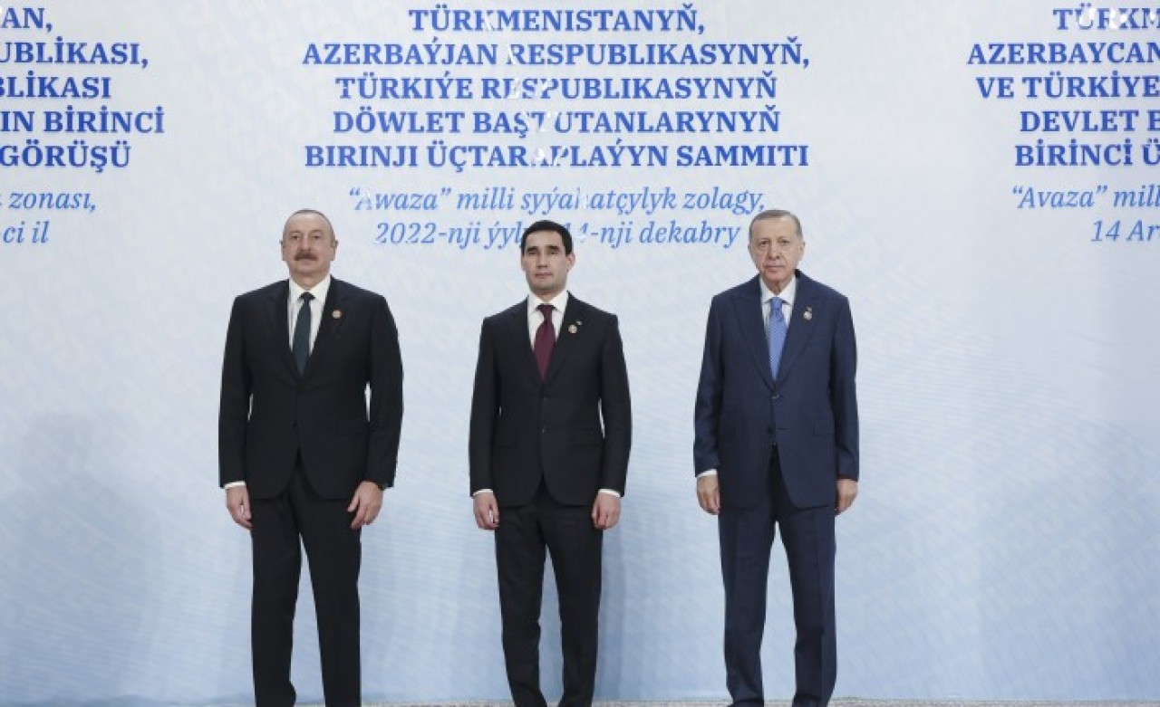 Türkiye-Azerbaycan-Türkmenistan Devlet Başkanları Birinci Zirvesi