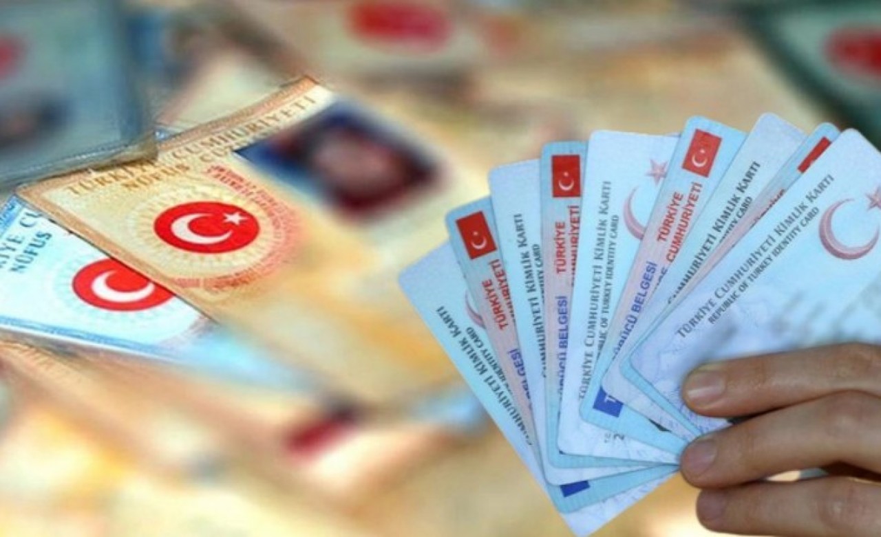 Yeni kimlik kartı olmayanlara kötü haber: O kurumlar artık işlem yapamayacak!