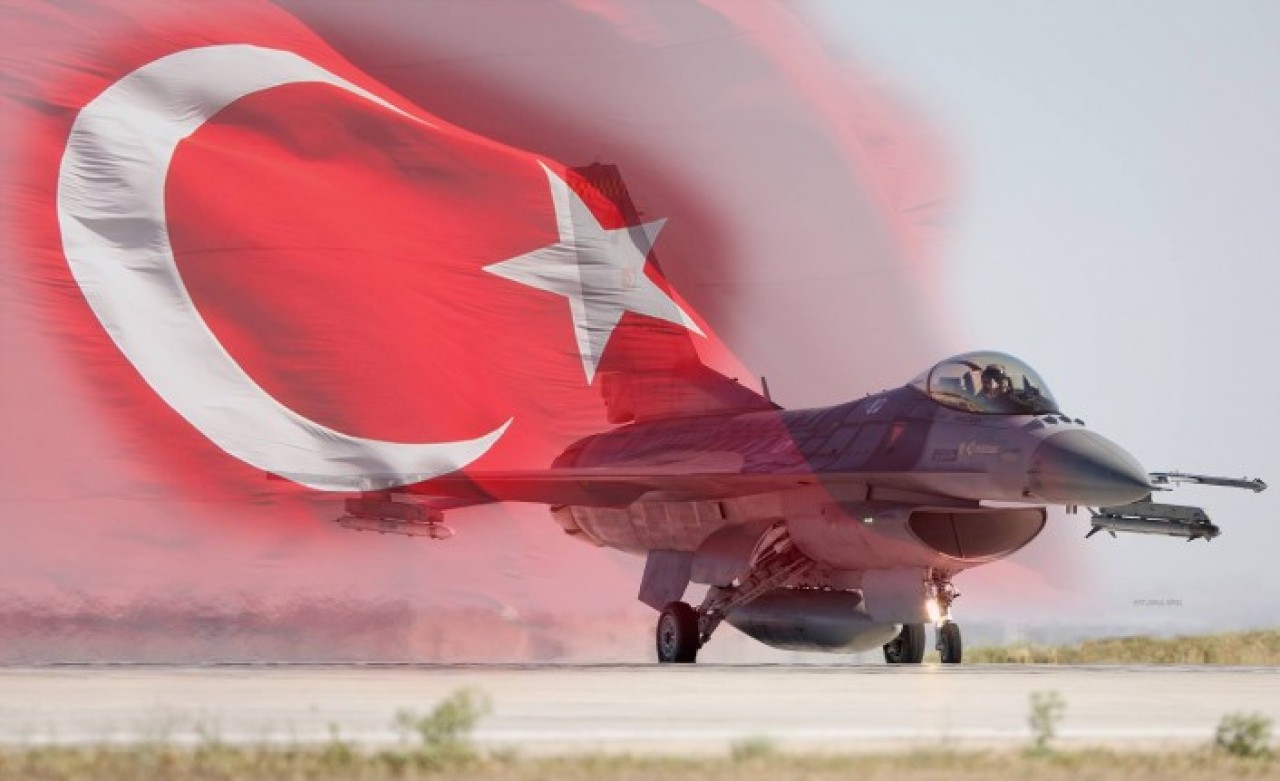 Yunanistan NATO'nun eğitim görevini engellemeye çalıştı: Ege'de tehlikeli provokasyon!  Türk jetleri karşılık verdi