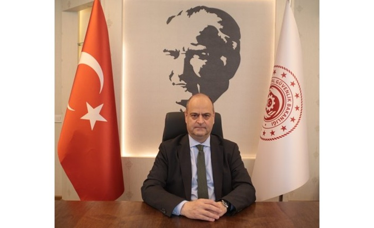 Erdoğan'dan gece yarısından sonra flaş atama. Cenk İleri kimdir?