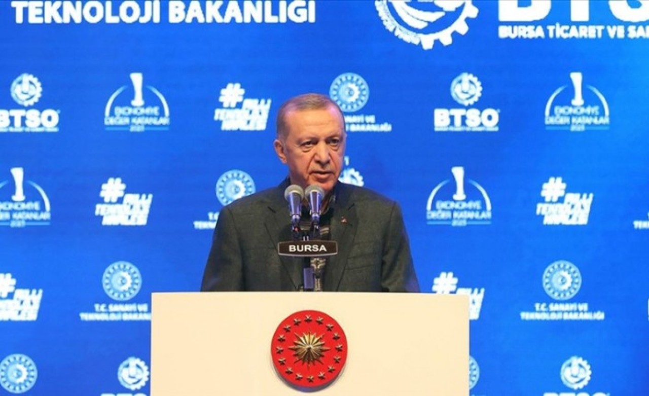 Erdoğan: Heveslerini kursaklarında bırakacağız