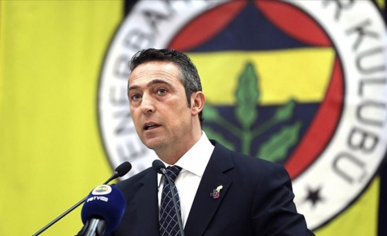 Fenerbahçe'den 4 gazeteciye uyarı: "Kendinizi çeki düzen verin"