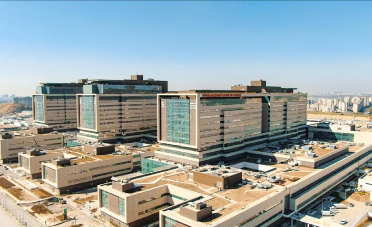 Gurbetçiden Bakan Koca'ya: Hayran kaldım! Hastane 10 numara,  Allah sizden razı olsun