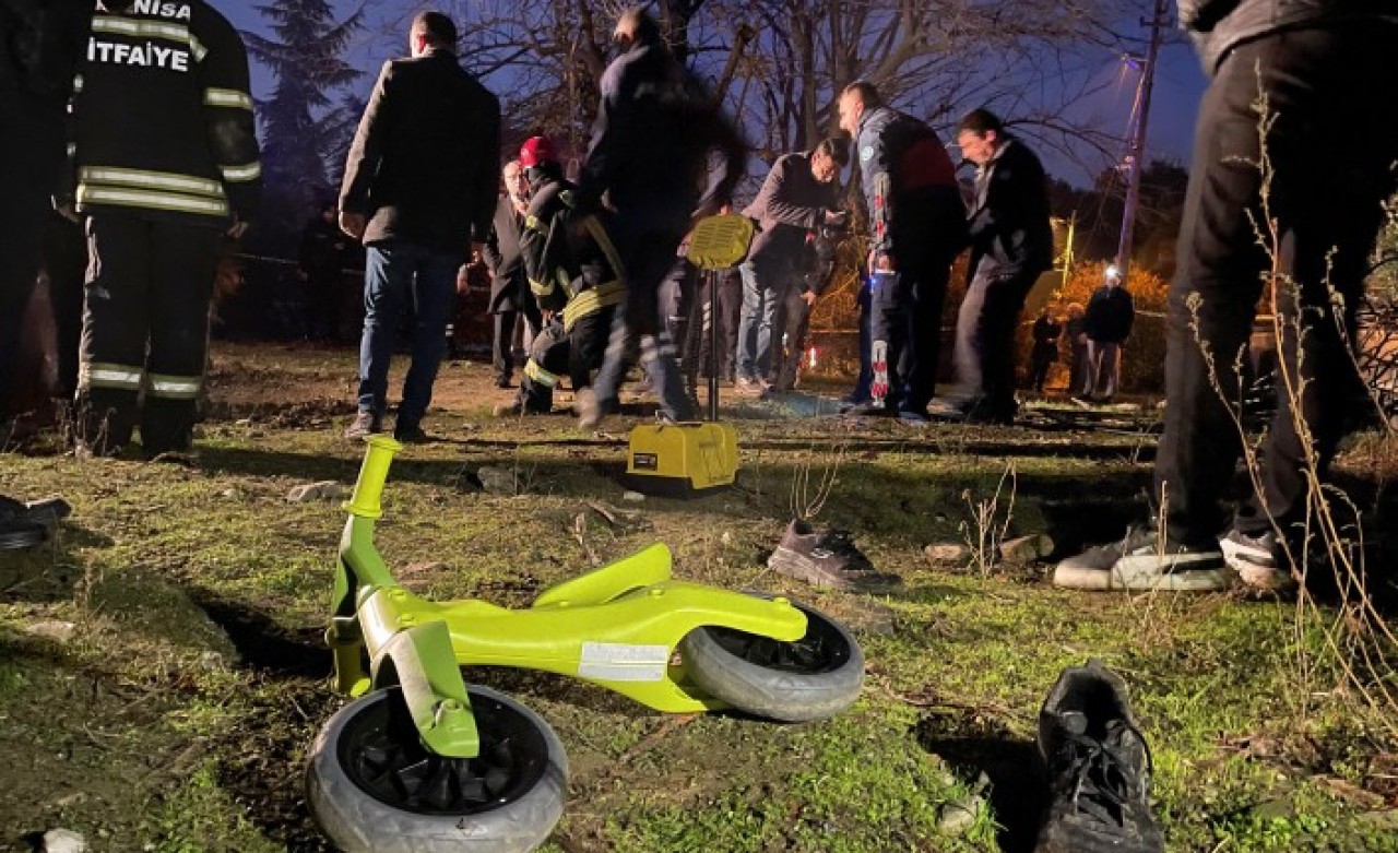 Manisa'da kahreden olay: Kuyuya düşen Aytuğ Demir ve 2 yaşındaki oğlu Batu Demir öldü!