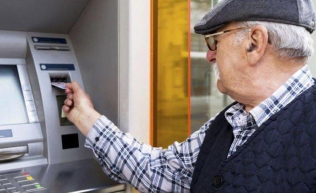 Memur,  emekli maaş zamları ve emekli ikramiyeleriyle ilgili flaş açıklama