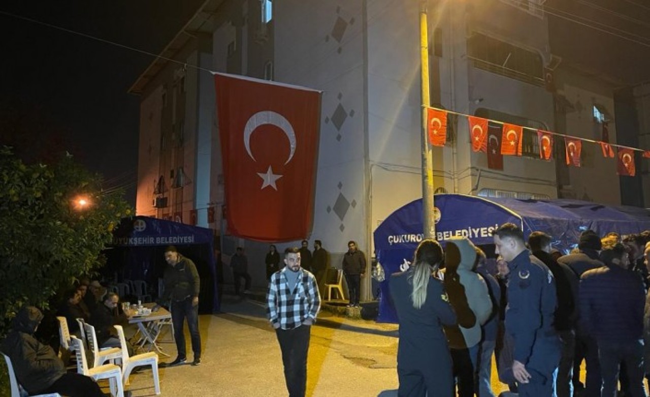 Mersin'den acı haber. Jandarma Uzman Çavuş Eren Öztürk ve Yasin Eroğlu şehit oldu. Haberleri ailelerine verildi