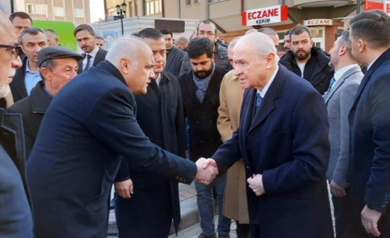 MHP'yi yasa boğan ölüm: Bahçeli heyetiyle birlikte taziyeye gitti