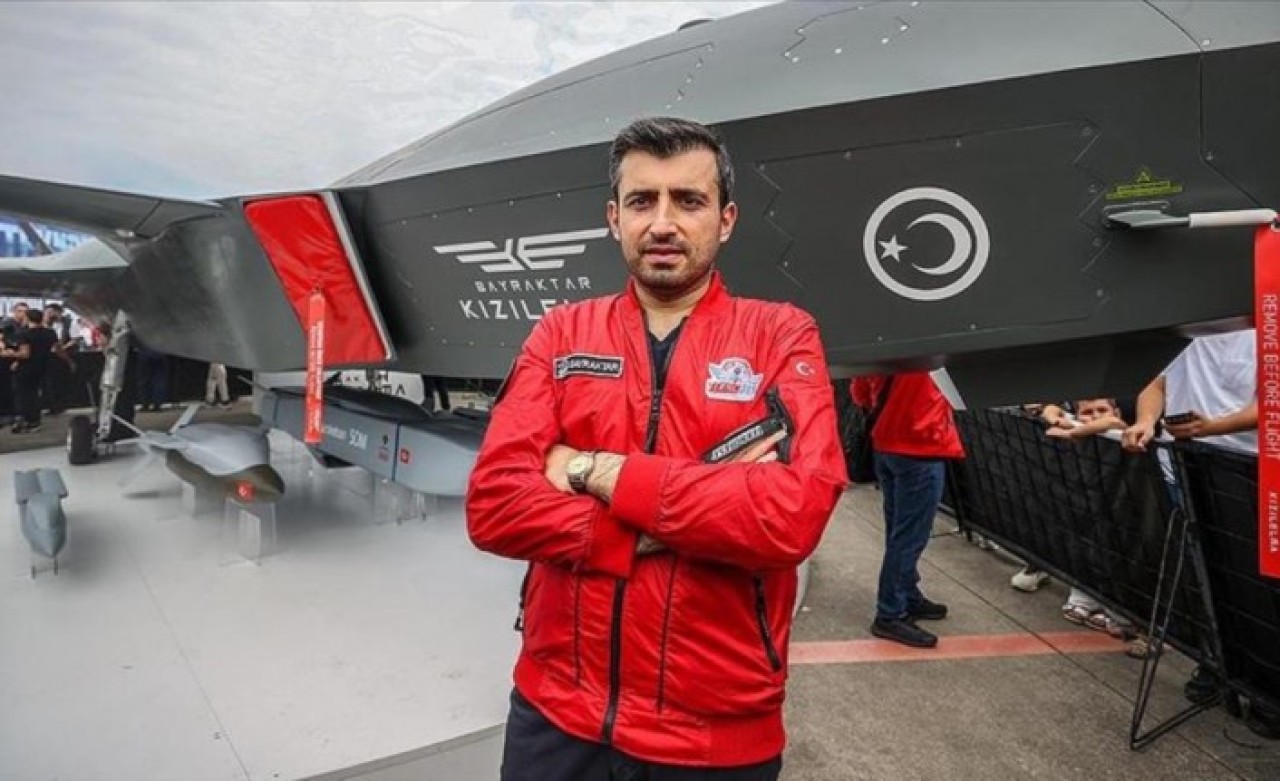 Nagehan Alçı,  Selçuk Bayraktar'ı O'na benzetti