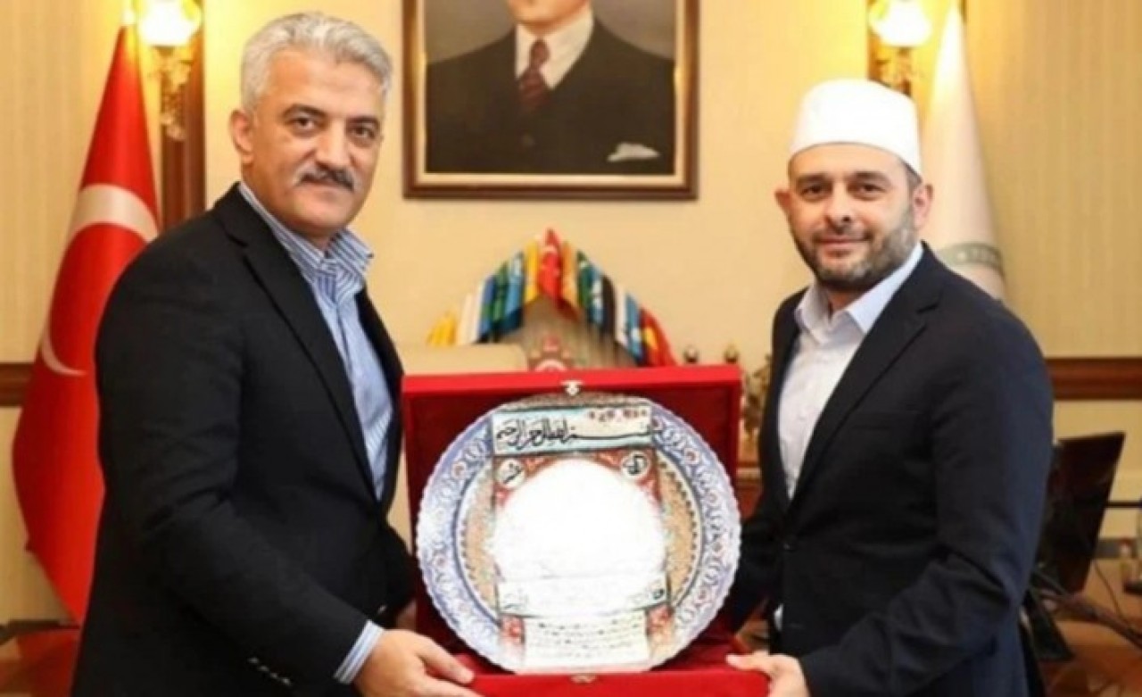 Takkeyle valiyi ziyaret eden Halil Konakcı hakkında karar verildi