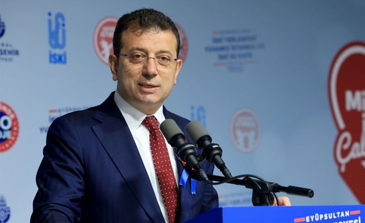 Umre'ye giden Ekrem İmamoğlu'ndan ilk fotoğraf geldi