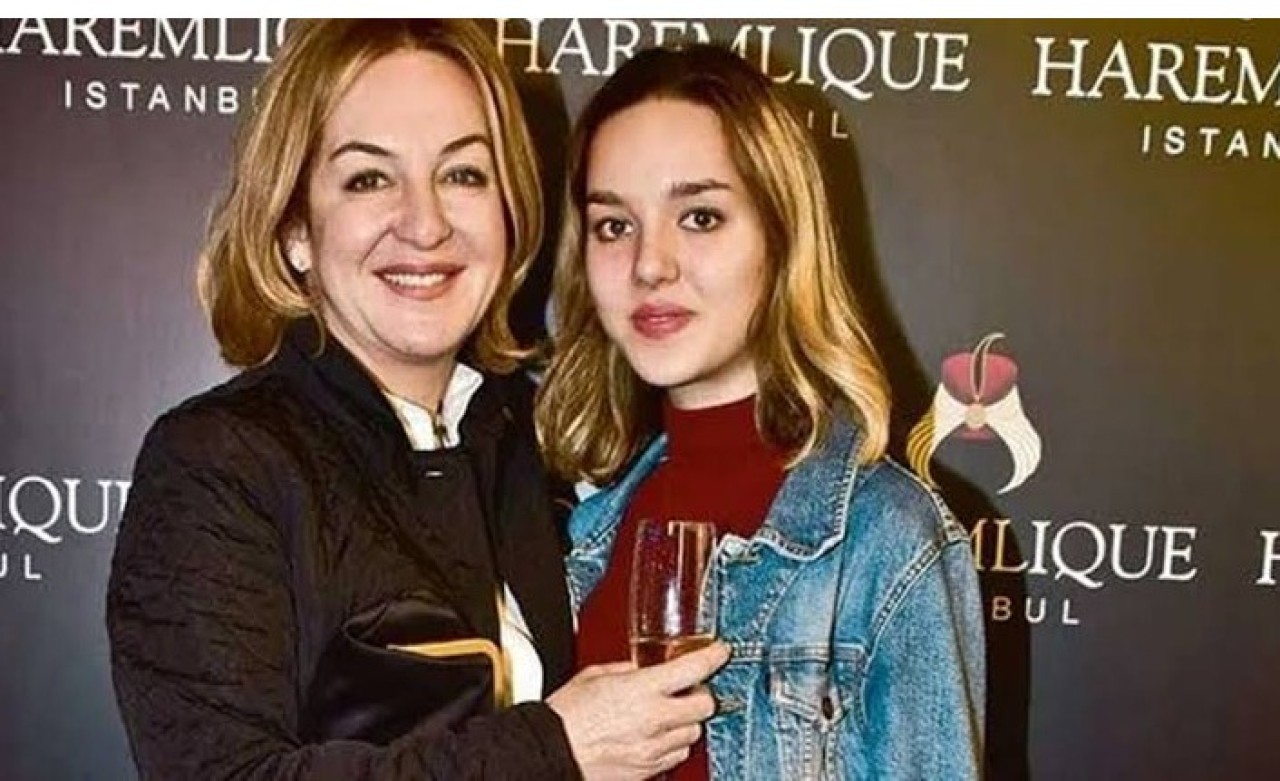 Ünlü iş insanı evlat acısıyla sarsıldı! 24 yaşındaki Leyla Çiftkurt evde ölü bulundu