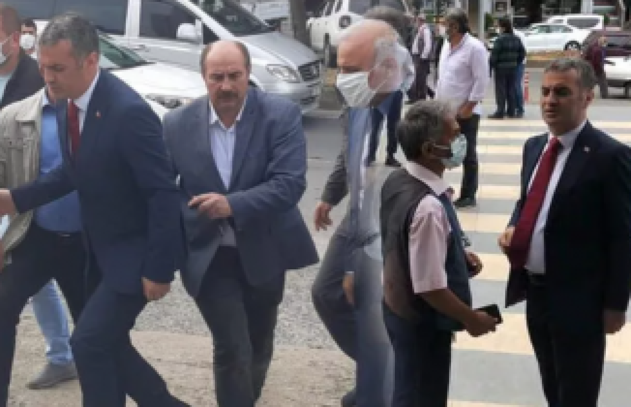 Yomra Belediye Başkanı Mustafa Bıyık'a silahlı saldırı!