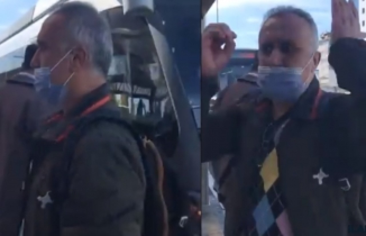 Metrobüs Durağında Genç Kızlara "Edep" Diye Bağıran Şahısa Büyük Tepki!