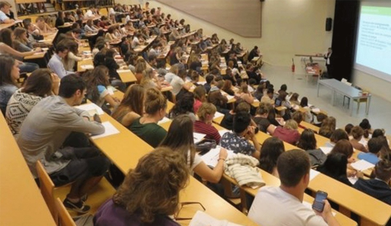Üniversiteler açılacak mı? Binlerce öğrenci dava açmaya hazırlanıyor