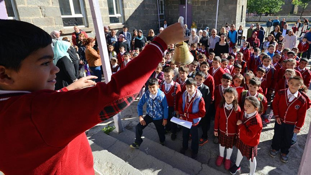 Hangi okullar açılacak? Bakan Mahmut Özer açıkladı