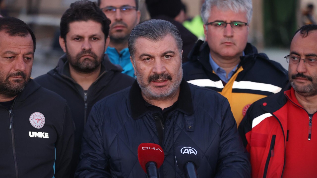 Bakan Fahrettin Koca,  sakalını neden kesmediğini açıkladı