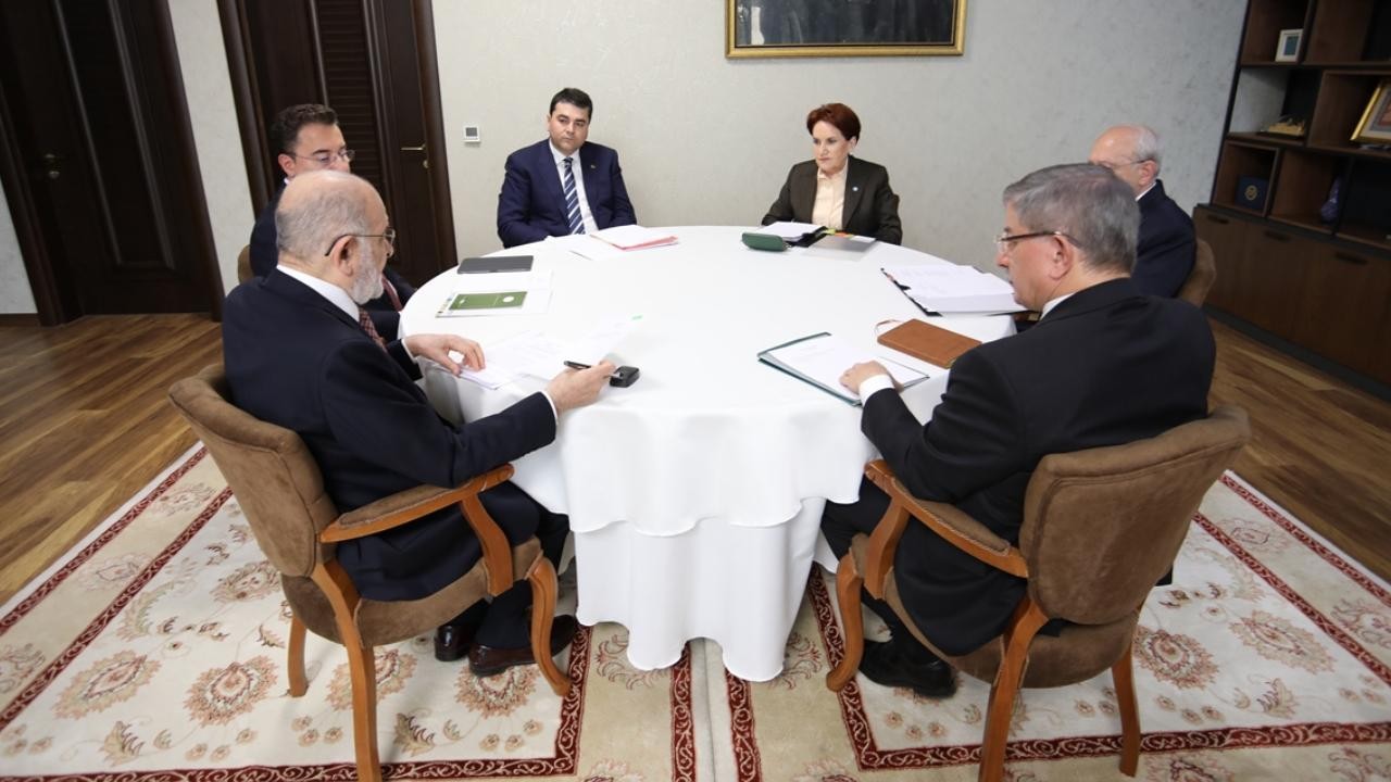 İYİ Parti Altılı Masa'dan ayrıldı mı? Akşener,  İmamoğlu ve Yavaş'a çağrı yaptı