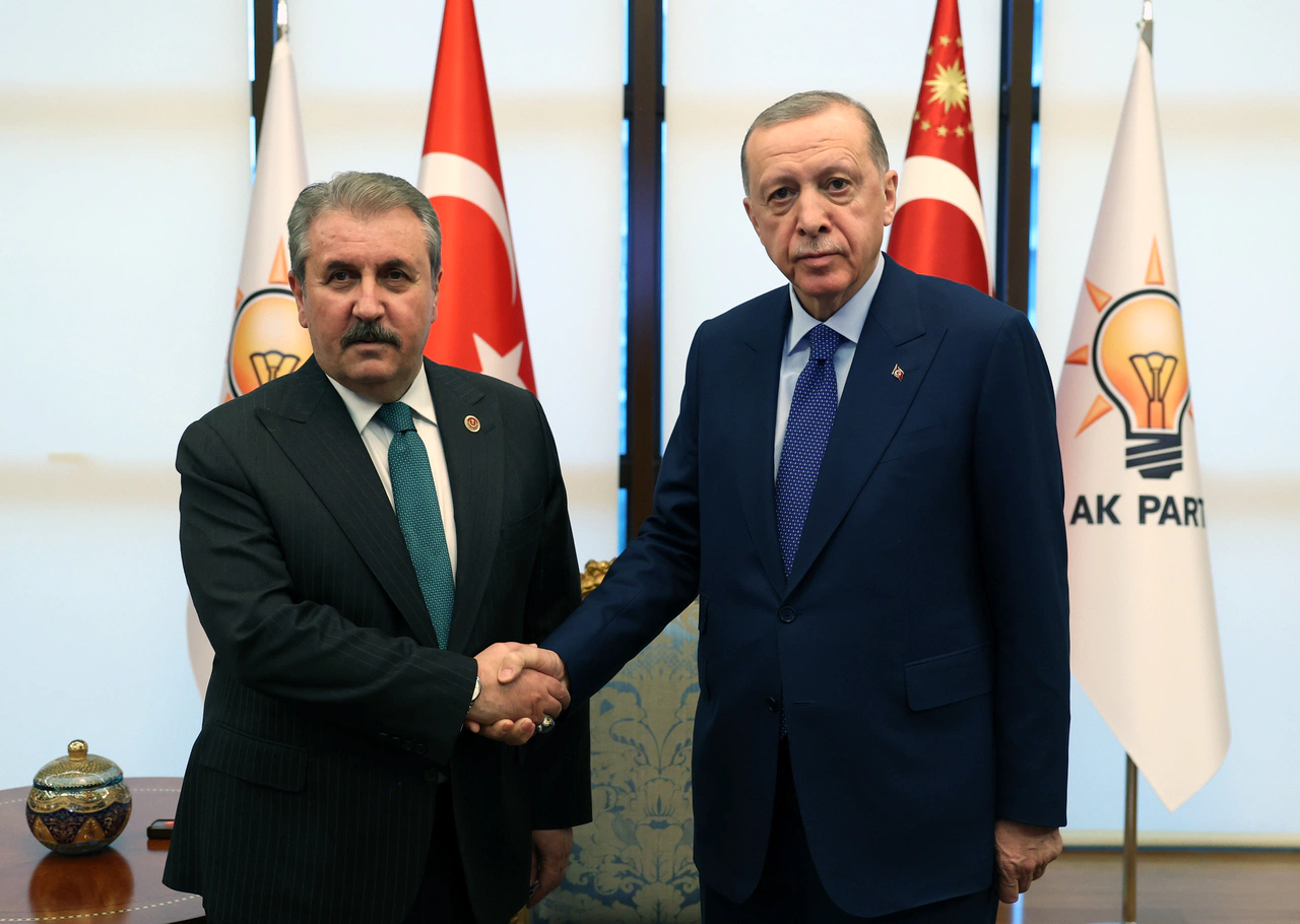 Cumhurbaşkanı Erdoğan,  BBP Genel Başkanı Destici'yi kabul etti. Görüşmeden sonra flaş açıklama