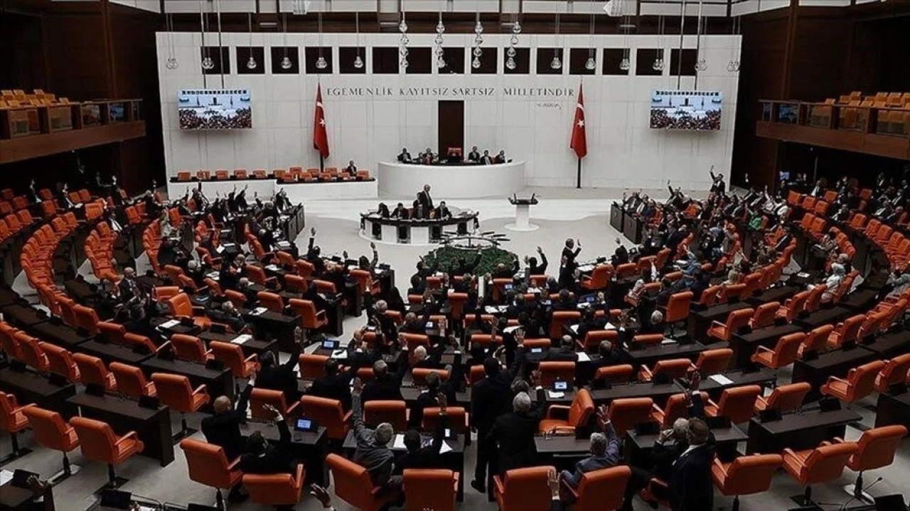 AK Parti'den kapalı grup toplantısı: Neler konuşulduğu ortaya çıktı