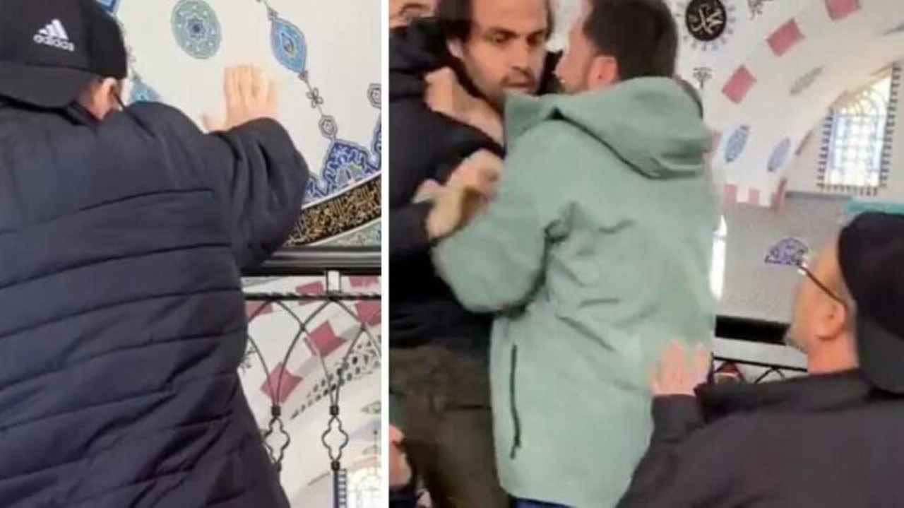 Cuma hutbesinde 18 Mart anılırken Atatürk'ten bahsedilmedi,  cami karıştı