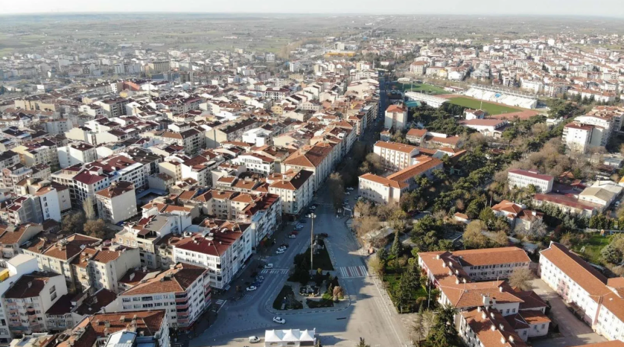 Uzmanlar deprem riski yok dedi herkes o ile akın etti! Talep çok ev yok