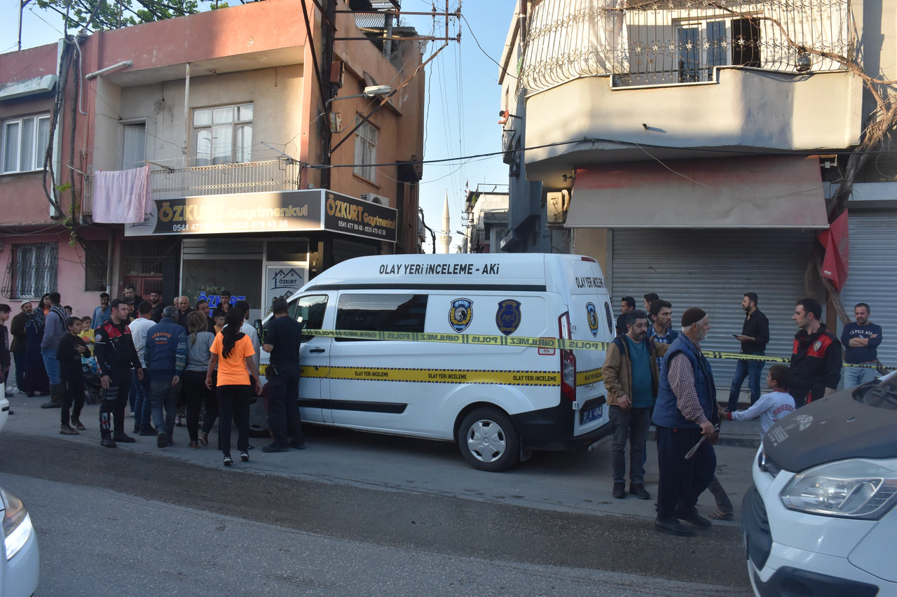 Adana'da silahlı kavga: Abdurrahman Kılıç ve oğlu Salih Kılıç öldü